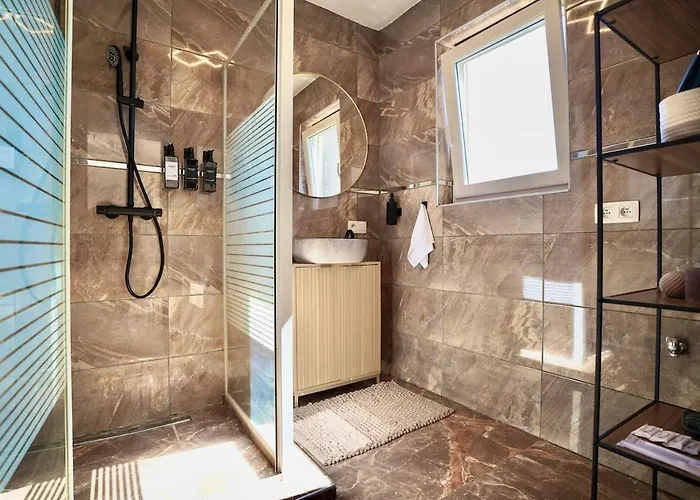 Apartmán Penthouse With A Neo-gothic Parish Church View *