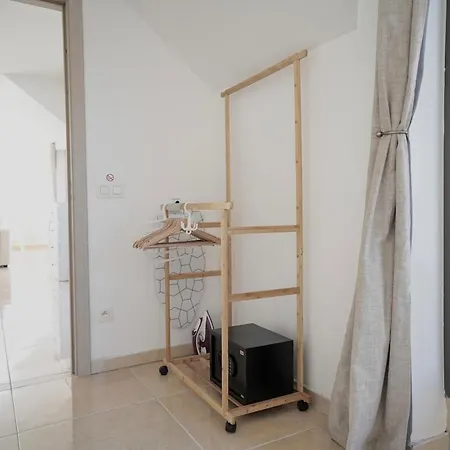 Penthouse With A Neo-gothic Parish Church View 公寓 根特