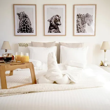 Penthouse With A Neo-gothic Parish Church View Apartment