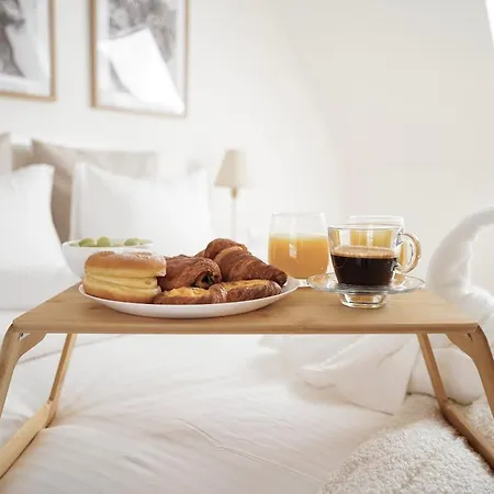 Penthouse With A Neo-gothic Parish Church View Apartment *