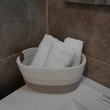 Penthouse With A Neo-gothic Parish Church View 公寓 根特