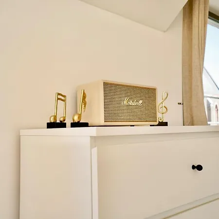 Penthouse With A Neo-gothic Parish Church View Lejlighed *