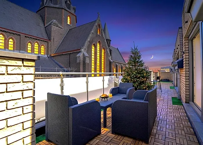 Апартаменты Penthouse With A Neo-gothic Parish Church View